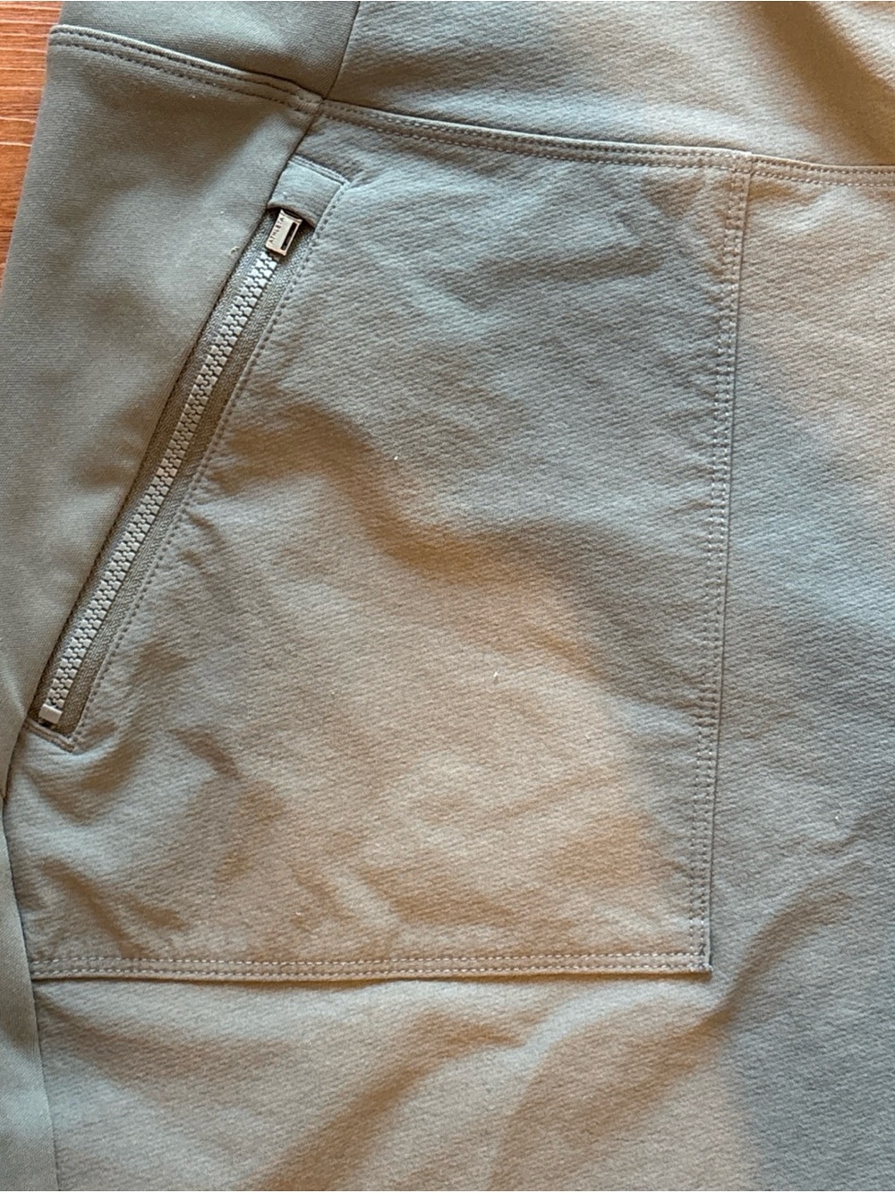Athleta Women’s Size 16 Olive Green Cargo Utility Leggings Zip Pocket Pants NWOT - Picture 3 of 9
